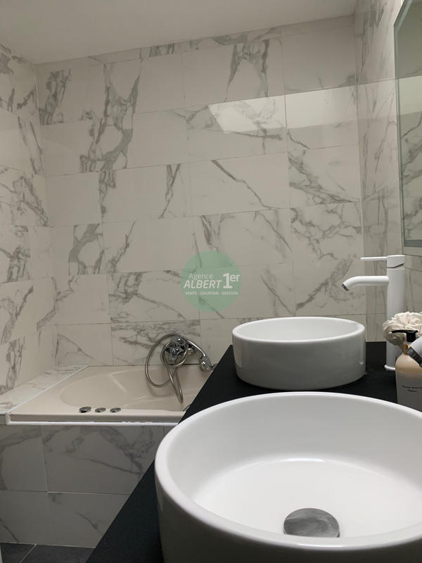 Maison - 177 m² - 6 pièces