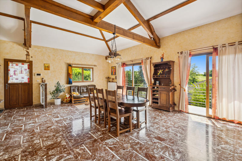 Maison - 150 m² - 6 pièces