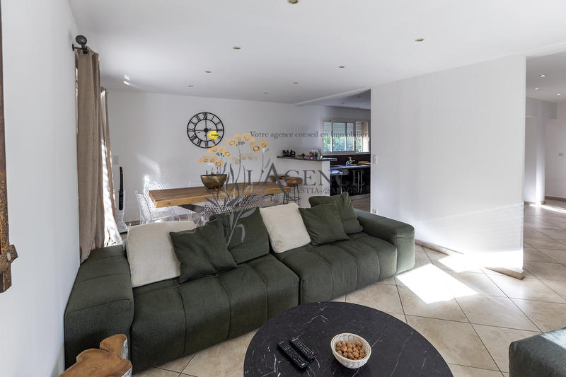 Maison - 156 m² - 6 pièces