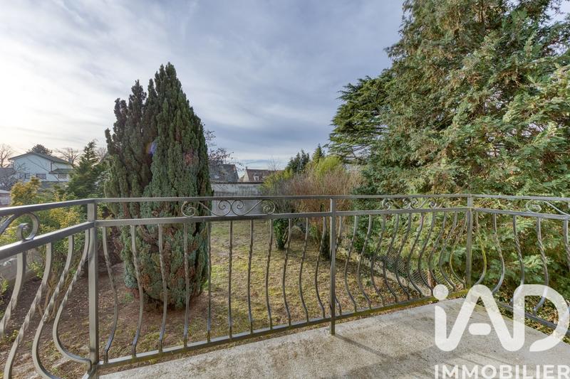 Maison - 136 m² - 6 pièces