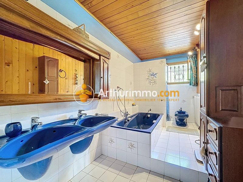 Maison - 160 m² - 5 pièces