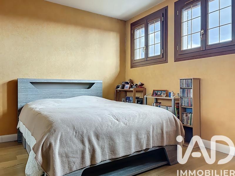 Maison - 189 m² - 8 pièces