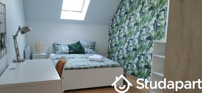 Chambre - 12 m² - 1 pièce