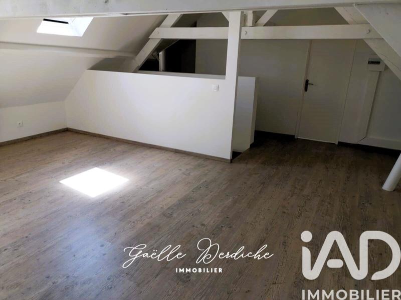 Maison - 210 m² - 6 pièces