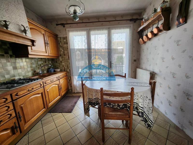 Maison - 200 m² - 8 pièces