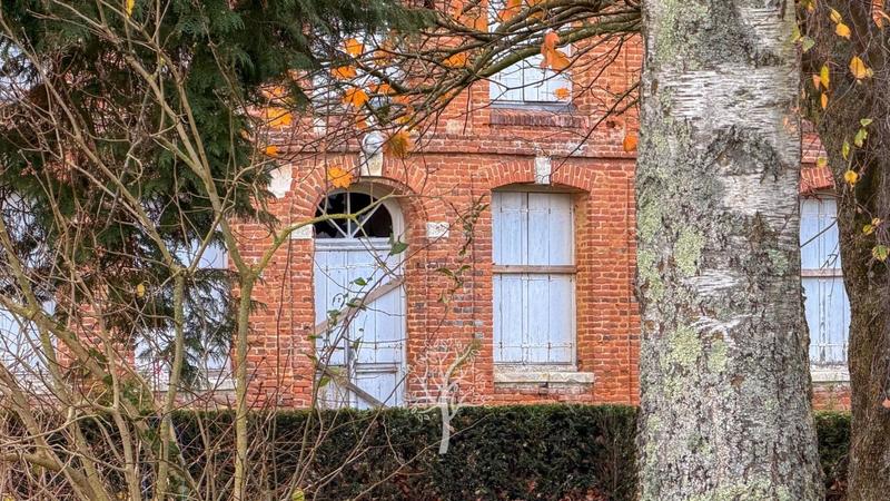 Maison - 281 m² - 6 pièces