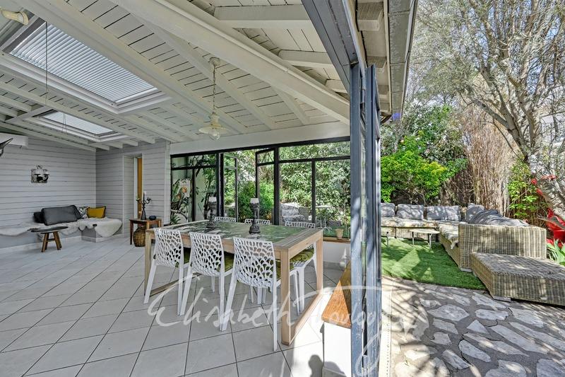 Maison - 160 m² - 8 pièces