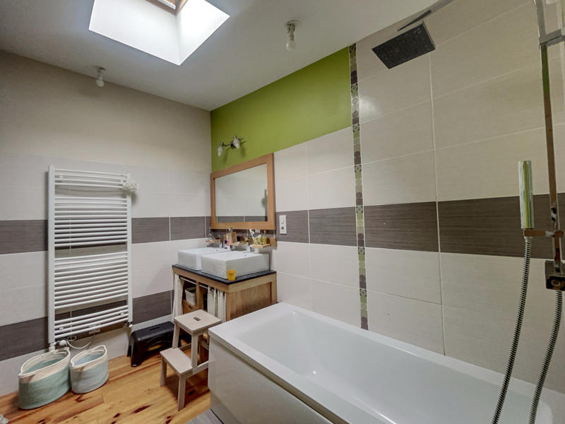 Maison - 154 m² - 6 pièces