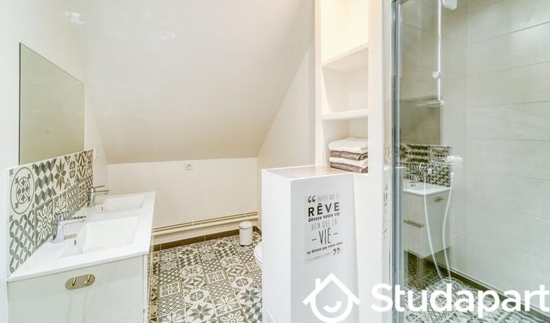 Chambre - 10 m² - 1 pièce