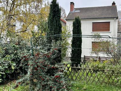 Maison - 92 m² - 4 pièces