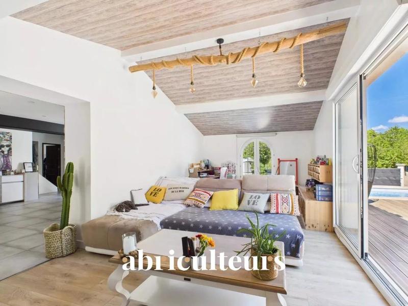 Villa - 150 m² - 6 pièces