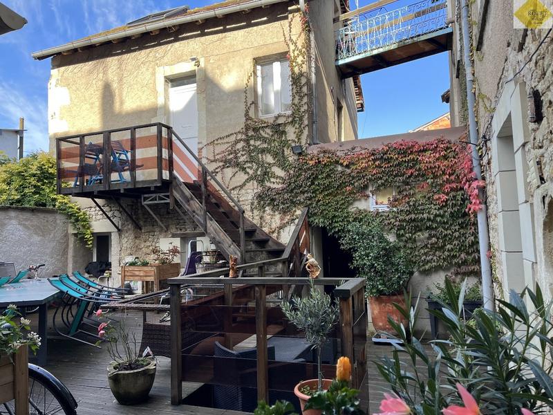 Maison - 186 m² - 7 pièces