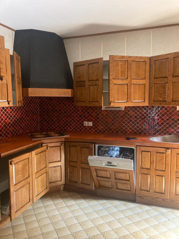 Maison - 235 m² - 10 pièces