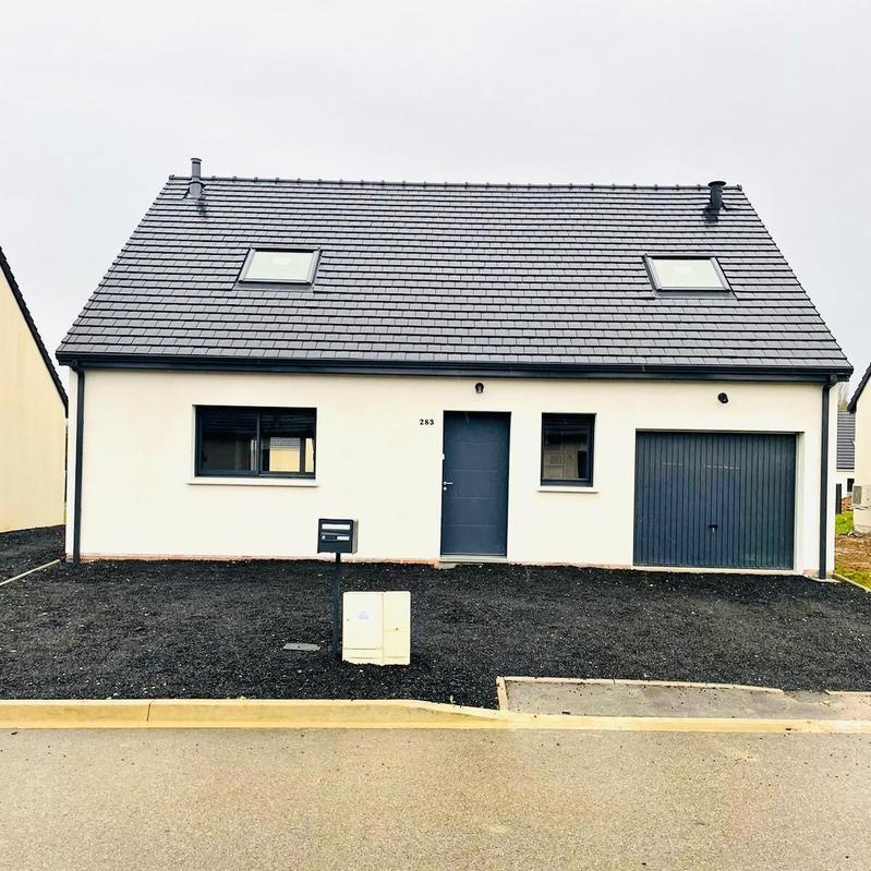 Maison - 95 m² - 5 pièces