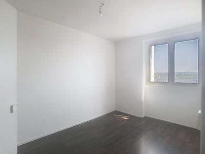 Appartement - 83 m² - 5 pièces