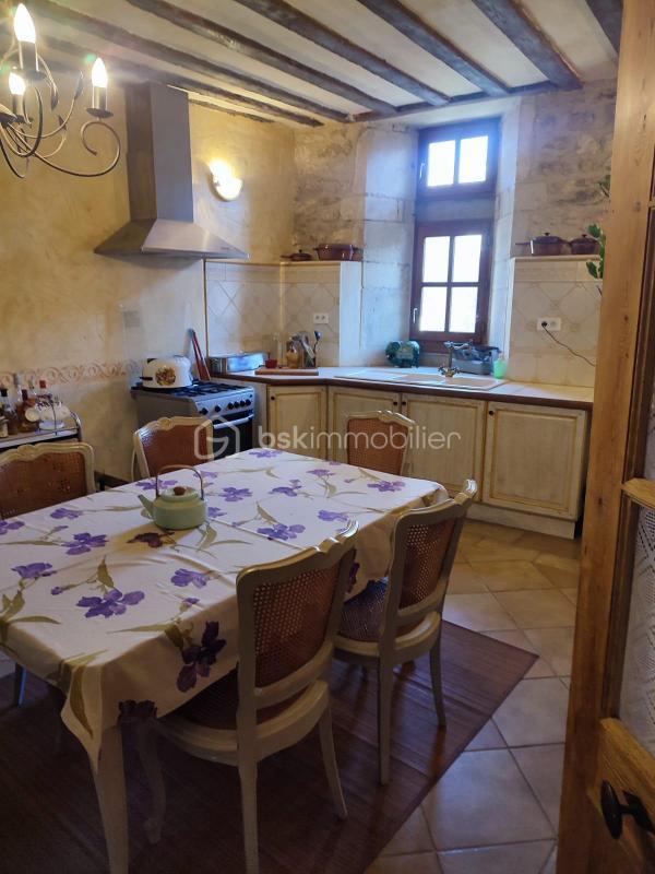 Demeure - 200 m² - 8 pièces