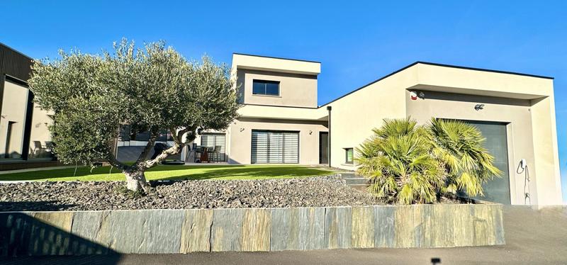 Maison - 175 m² - 5 pièces