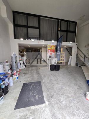 Local commercial - 275 m²