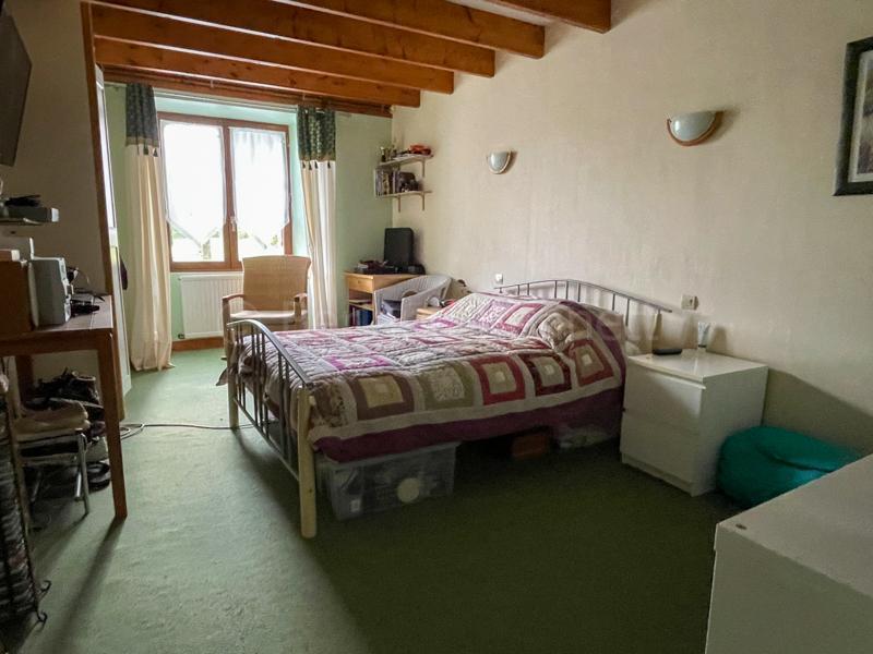 Maison en pierre - 143 m² - 6 pièces