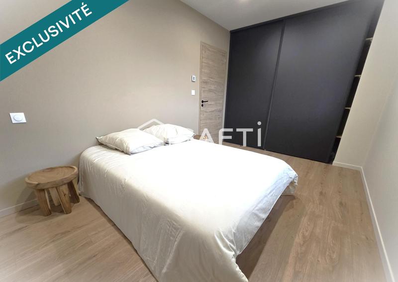 Maison - 228 m² - 7 pièces