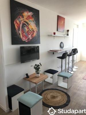 Chambre - 12 m² - 1 pièce