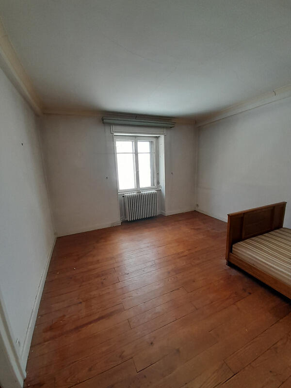 Maison - 200 m² - 10 pièces