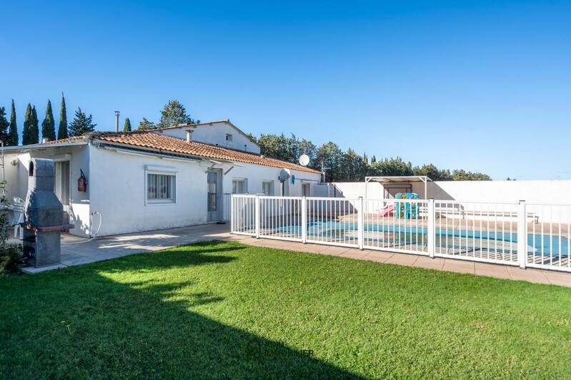 Maison - 375 m² - 14 pièces