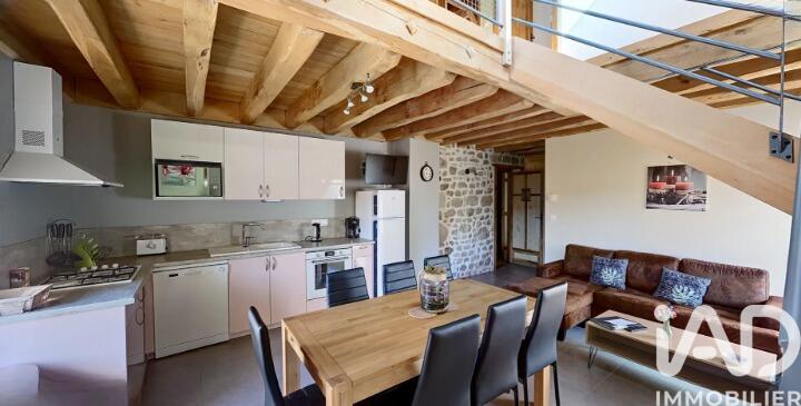 Maison - 465 m² - 18 pièces