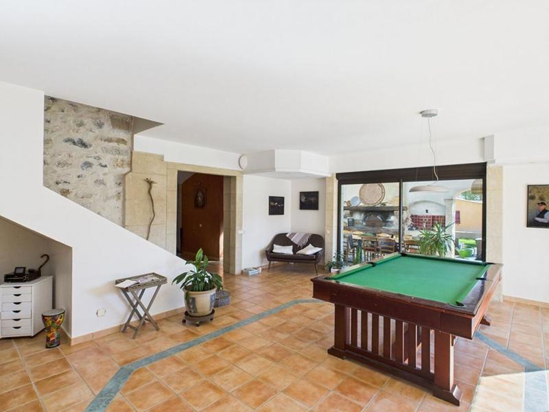 Maison - 640 m² - 26 pièces