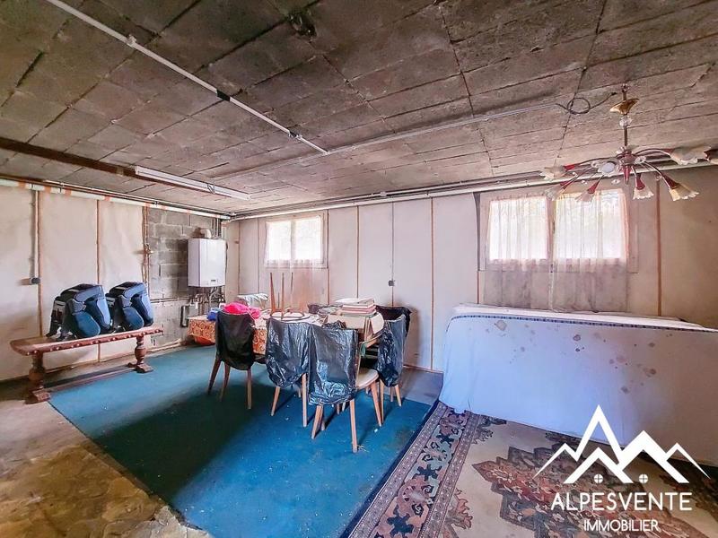 Demeure - 92 m² - 5 pièces