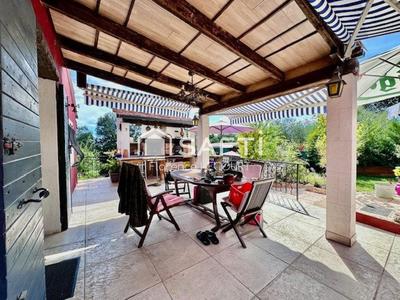 Maison - 94 m² - 3 pièces