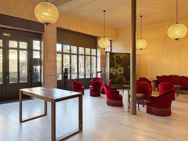 Immeuble - 239 m² - 8 pièces