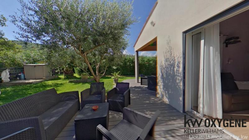 Villa - 172 m² - 6 pièces