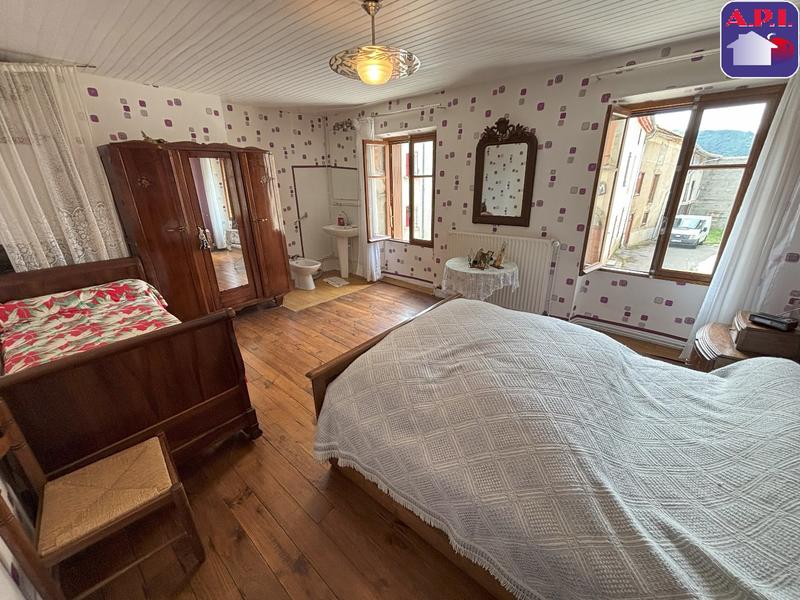 Maison - 142 m² - 6 pièces