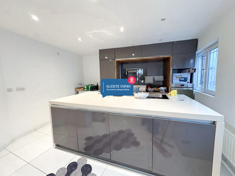 Maison - 125 m² - 4 pièces