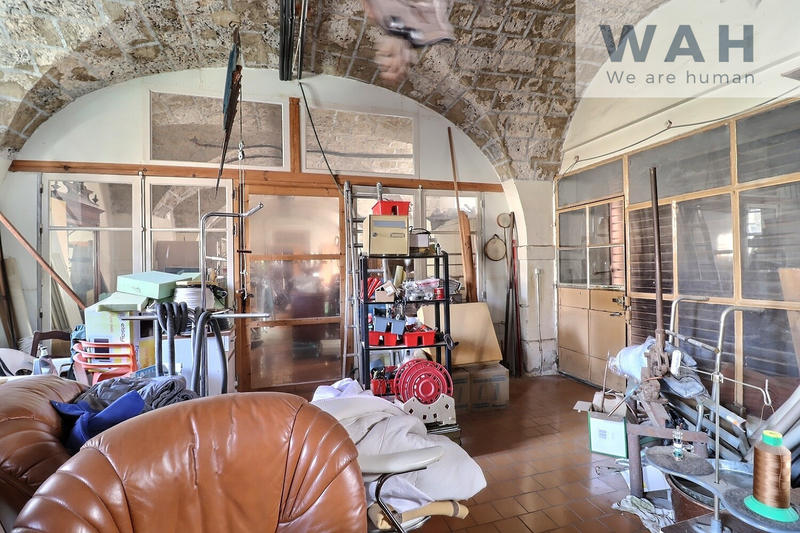 Maison - 120 m² - 2 pièces