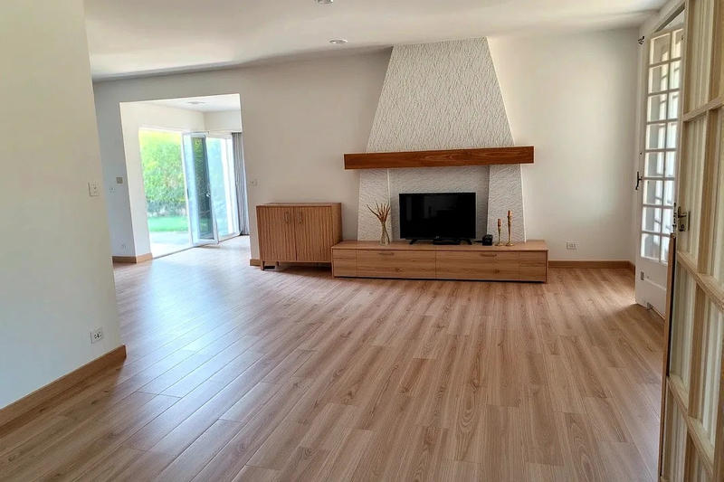 Maison - 196 m² - 6 pièces