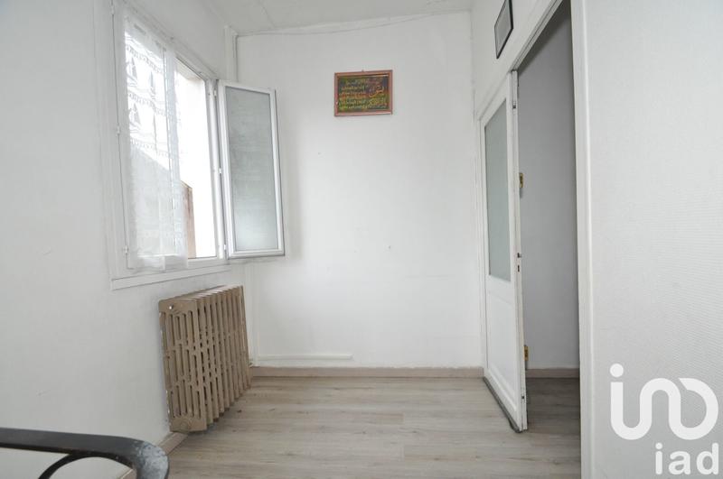 Maison - 220 m² - 8 pièces