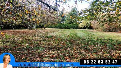 Terrain constructible - 609 m²