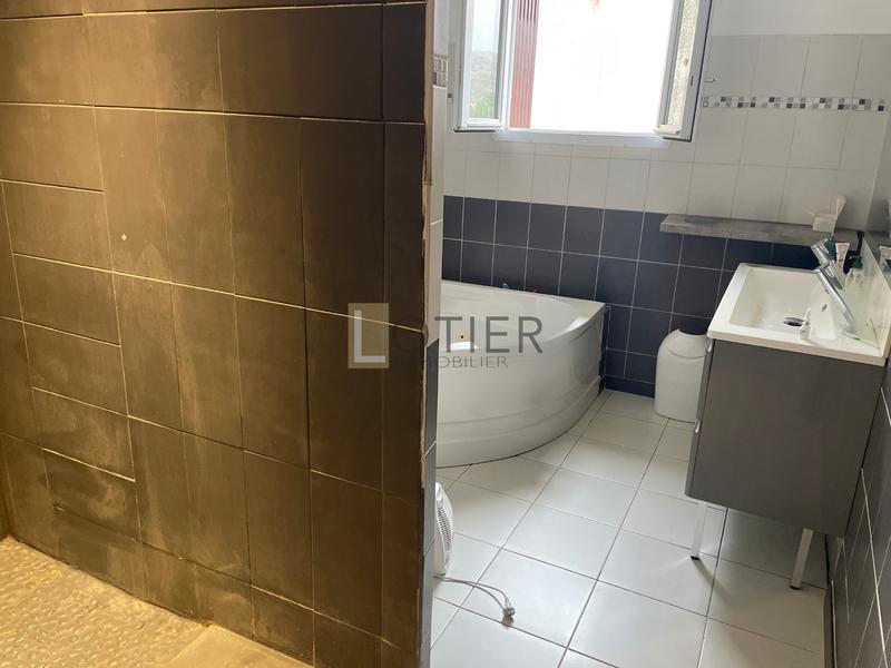 Maison - 160 m² - 5 pièces