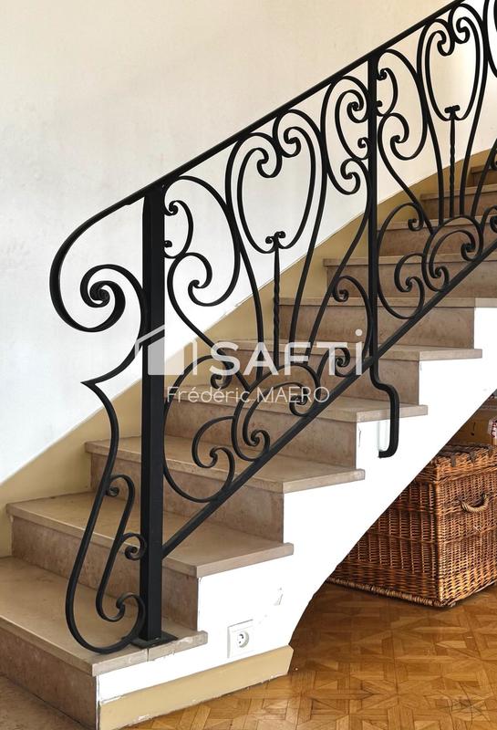 Appartement - 213 m² - 7 pièces