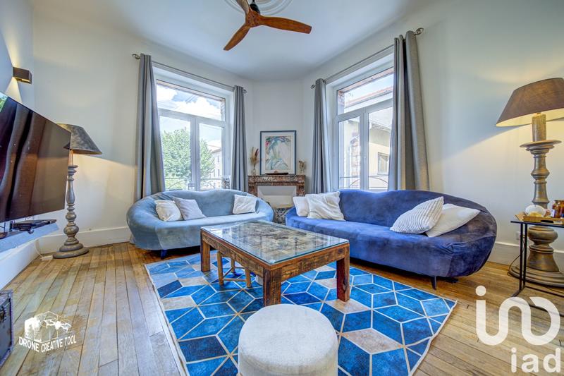 Maison - 323 m² - 13 pièces