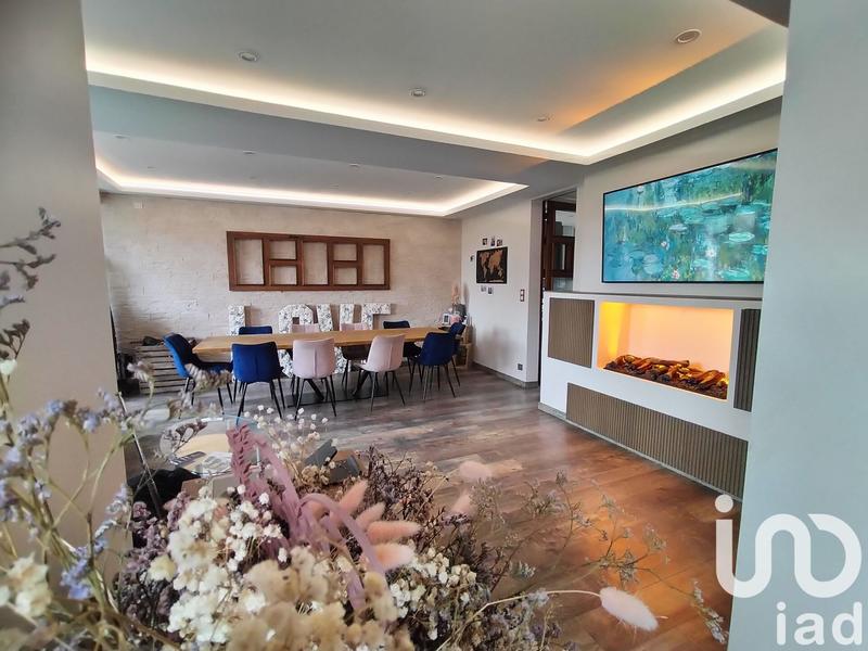 Maison - 342 m² - 14 pièces