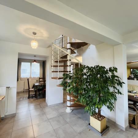 Maison - 103 m² - 4 pièces