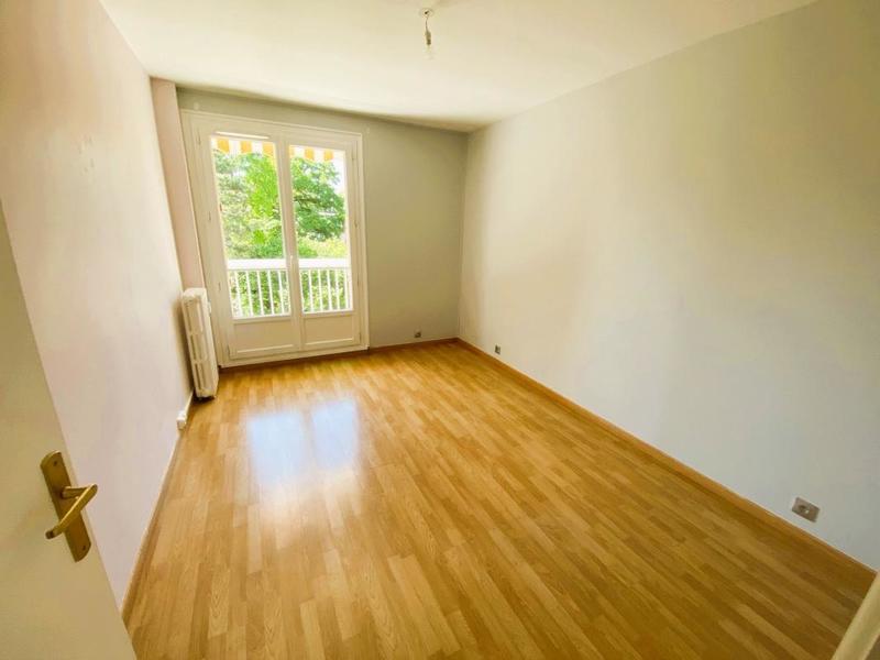Appartement - 90 m² - 3 pièces