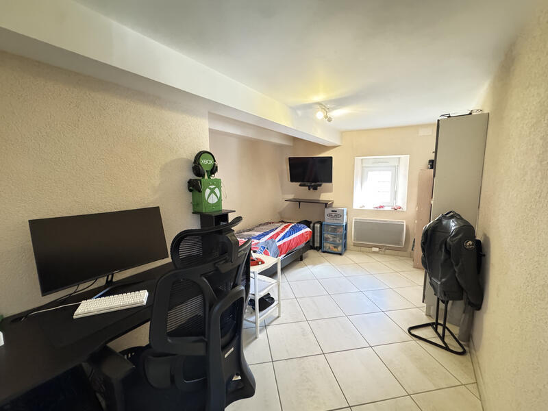 Appartement - 83 m² - 4 pièces