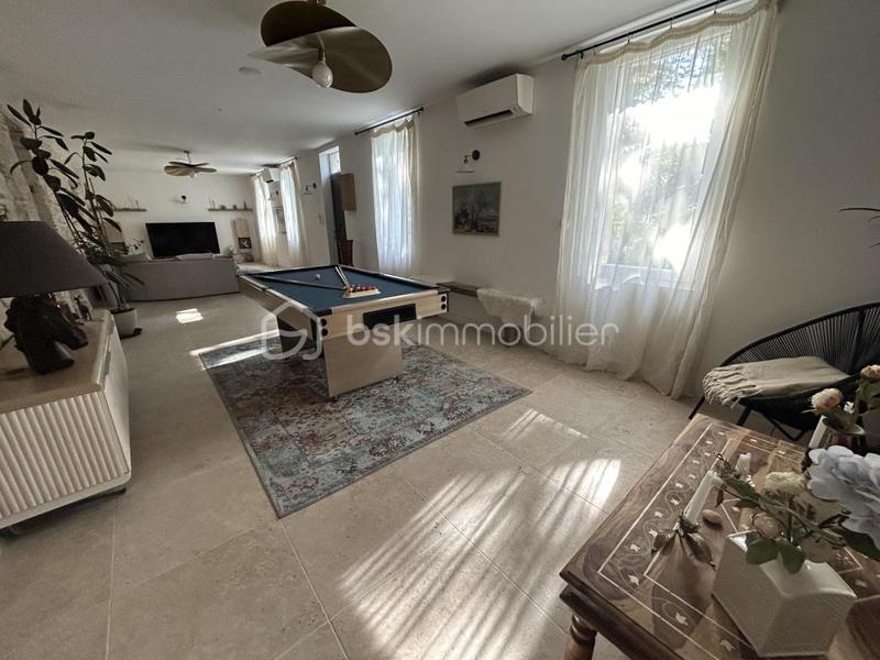 Maison en pierre - 215 m² - 5 pièces