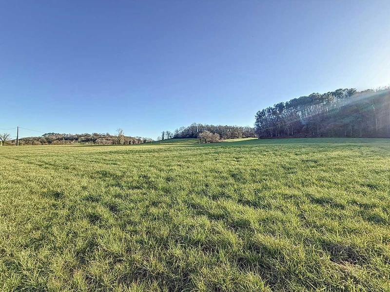 Corps de ferme - 200 m² - 8 pièces