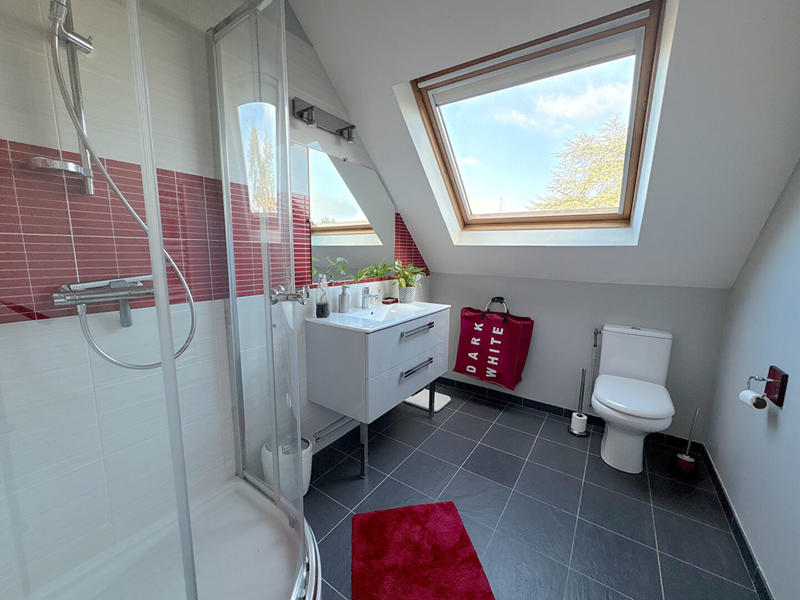 Maison - 136 m² - 8 pièces