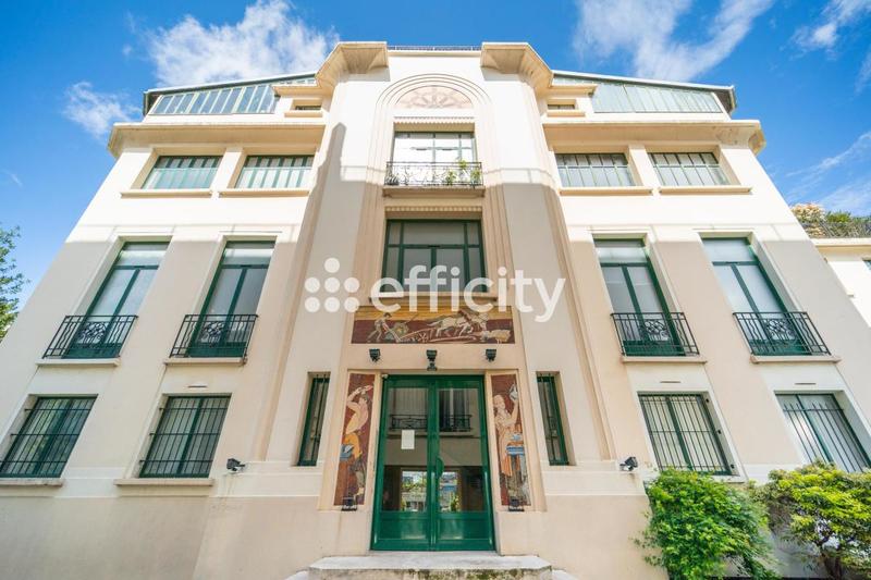 Loft - 110 m² - 6 pièces